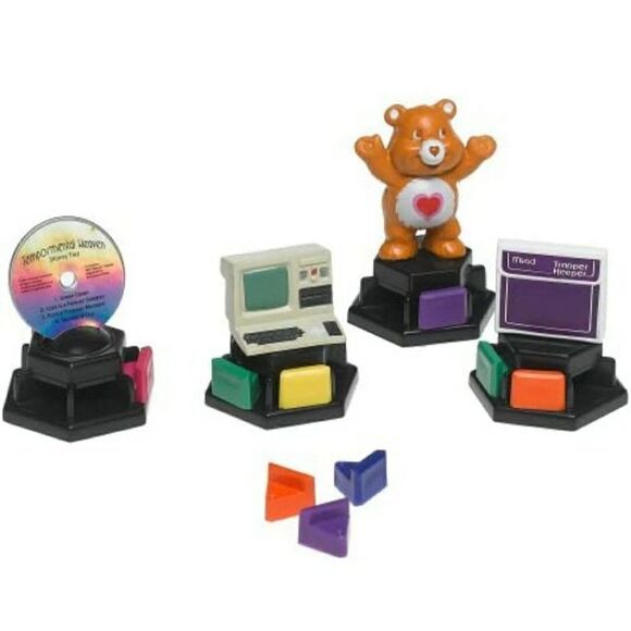 Hasbro Gaming Trivial Pursuit: Totally 80s NEW - Picture 2 of 6